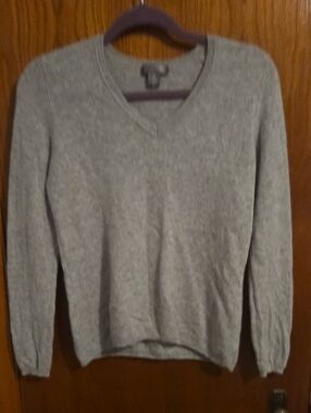 Charter Club Light Gray V-Neck Sweater